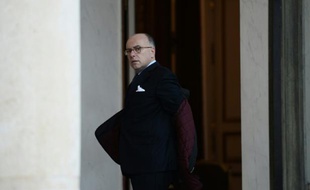 Le ministre de l'Intérieur Bernard Cazeneuve arrive à l'Elysée, le 14 novembre 2015 àParis