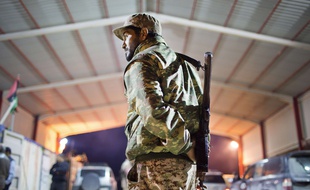 Illustration d'un soldat libyen près de Syrthe en Libye, le 18 février 2015.