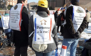 Près de 80% des communes de la région parisienne de plus de 10.000 habitants n'ont pas de place d'hébergement pour les plus pauvres, souligne dans une enquête publiée mercredi le Secours catholique, qui s'inquiète d'un phénomène de "ghettoïsation".