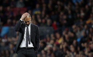 L'entraîneur du FC Barcelone Pep Guardiola, le 21 avril 2012, au Camp Nou, contre le Real Madrid.