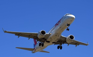 Un Airbus A320 exploité par Hop!, filiale d'Air France.
