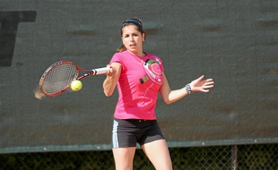 Elsa Pellegrini, il y a deux ans, lors des interclubs avec le Grenoble Tennis.