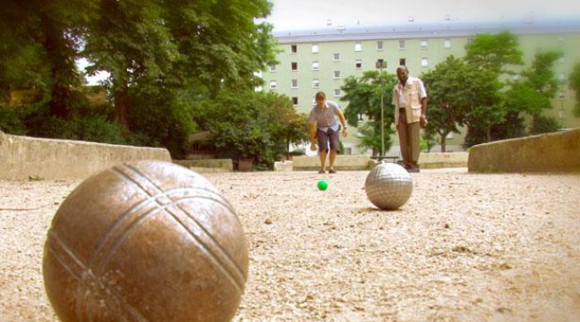 Les Aperos De La Petanque Paris 12 Bègles: Une partie de pétanque dégénère et fait 3 blessés