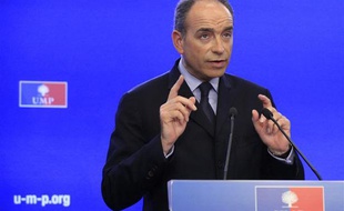 Jean-François Copé lors de son (troisième) discours de victoire, le 26 novembre 2012, au siège de l'UMP à Paris.
