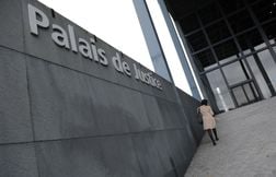 Sursis pour avoir frappé sa femme et percuté la poussette d’un bébé