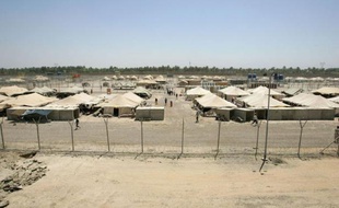 Les Américains "nous enfermaient dans des boîtes en fer et faisaient un bruit infernal qui provoquait de terribles maux de tête": Abou Moustafa a connu l'"enfer" de la prison d'Abou Ghraib près de Bagdad, et il lui arrive depuis de devenir "fou par moments".