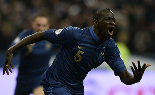 Le joueur de l'équipe de France, Mamadou Sakho, buteur lors de la victoire 3-0 face à l'Ukraine en match retour des barrages, le 19 novembre 2013.