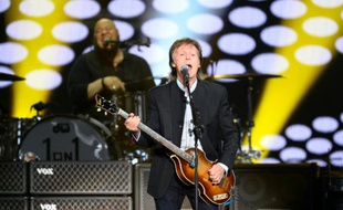 Paul McCartney sur la scène de Bercy, le 30 mai 2016 à Paris