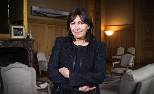 La maire PS de Paris, Anne Hidalgo, le 4 mars 2015 à l'Hôtel de Ville de la capitale