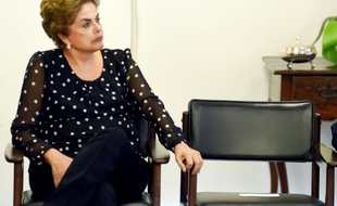 La présidente brésilienne Dilma Rousseff lors d'une cérémonie à Brasília, le 13 avril 2016