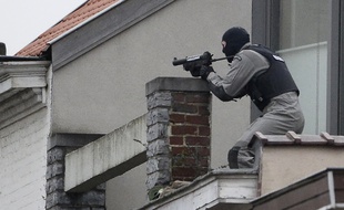 Une opération antiterroriste est mené dans le quartier de Forest à Bruxelles depuis le 15 mars 2016.
