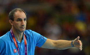 L'entraîneur de l'équipe de France féminine de hand Alain Portes, lors des JO de Londres, lorsqu'il entraînait la Tunisie masculine.