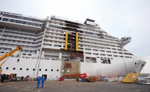 Les chantiers navals STX France (ex-Chantiers de l'Atlantique) ont perdu la commande de deux navires de croisières commandés par l'armateur norvégien Viking River Cruises qu'ils avaient annoncée en décembre 2011, selon un communiqué mis en ligne sur le site du groupe jeudi.