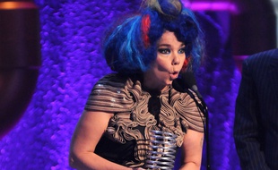 Björk en 2012 lors des 16e Annual Webby Awards