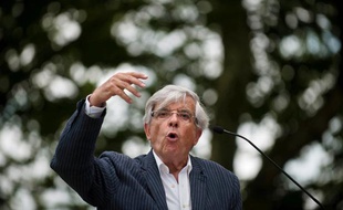 Jean-Pierre Chevènement, le 22 août 2010, lors de la Fête de la rose organisée par le socialiste Arnaud Montebourg à Frangy-en-Bresse.