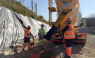 Le chantier de la création d'une quatrième voie ferrée entre Strasbourg et Vendenheim. Mundolsheim, le 15 octobre 2018.
