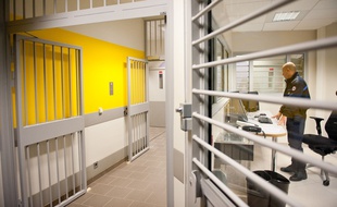 L'unité hospitalière spécialement amenagée (UHSA) de Toulouse, destinée à accueillir des détenus souffrant de troubles psychiatriques, le 6 janvier 2012.