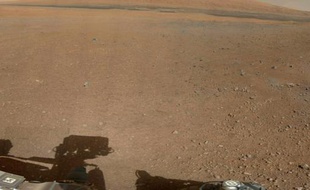 Une photo couleur de Mars prise par le robot Curiosity, publiée par la Nasa le 9 août 2012.