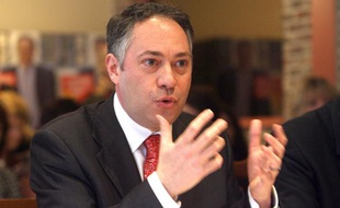 Michel François-Delannoy, maire socialiste de Tourcoing et
premier vice-président de la communauté urbaine de Lille, lors d'une conférence de press à Tourcoing, le 18 Janvier 2008.