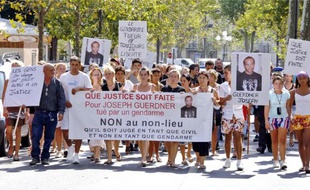 En 2008, les proches avaient dénoncé le non-lieu, cassé depuis par la cour d'appel.