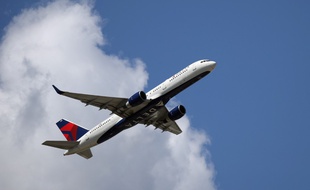 Un Boeing 757 après son décollage (image d'illustration).