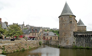 Le château de Fougères accueille en moyenne 90 000 visiteurs chaque année.
