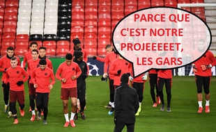 Thomas Tuchel motive les troupes avant le 8e de finale aller de la Ligue des champions du PSG, sur la pelouse de Manchester United.