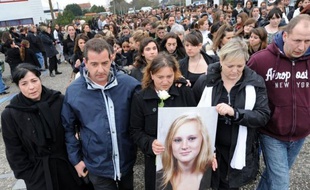 Le suspect du meurtre de l'adolescente de 14 ans retrouvée morte en mars 2012 à Bouguenais (sud-ouest de Nantes) a été mis en examen mercredi pour assassinat de mineur de 15 ans accompagné de viol et actes de barbarie, selon un communiqué du parquet.