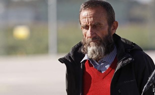 Daniel Larribe à l'aéroport de Villacoublay le 30 octobre 2013.