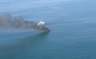 Incendie d'un chalutier au large du phare de Cordouan, le 30 septembre 2014