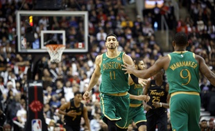 Enes Kanter, contre Toronto