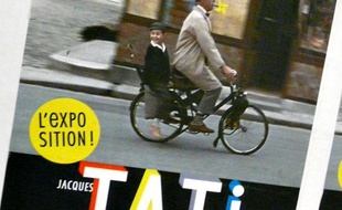 Sur l'affiche annonçant la rétrospective Jacques Tati, M. Hulot avait égaré sa pipe à la mi-avril 2009.