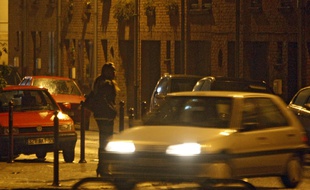 Archive - Une prostituée dans le Vieux-Lille.
