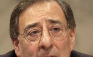 Le président élu américain Barack Obama a complété son équipe et devrait désigner un ancien proche collaborateur de Bill Clinton, Leon Panetta, à la tête de la CIA, une agence de renseignement aux méthodes anti-terroristes controversées sous la présidence Bush.
