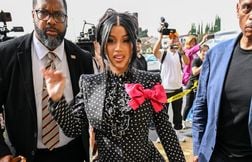Cardi B avertit ceux qui cherchent à la traîner en justice