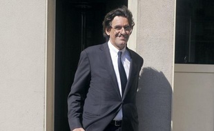 L'ancien ministre de l'Education Luc Ferry a jugé mardi sur RTL "plutôt très bien" les axes présentés par le président François Hollande pour la réfondation de l'école.