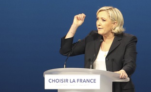 La candidate du Front National (FN) Marine Le Pen le 1er mai au Parc des Expositions de La Villette.