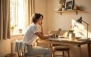 Envie d’un bureau tendance sans vous ruiner ? Le modèle ABBETVED en chêne clair est à 70 € chez Jysk aujourd’hui