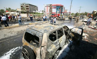 Destructions après une attaque suicide à Bassora en Irak, le 4 avril 2016
