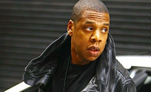 Le rappeur Jay-Z arrivant à son hôtel à Londres, le 3 novembre 2010