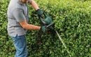 Tailler vos haies sans effort ? Le Bosch Universal HedgeCut 60 s’affiche à 139 € chez Castorama