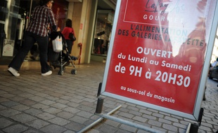 En dehors des deux dimanches précédant Noël, les commerces nantais ayant des salariés ne sont pas autorisés à ouvrir le dimanche.