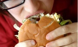 Le pain fait partie des aliments contenant le plus de sel
