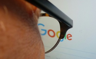 Bruxelles examine d'éventuelles pratiques anti-concurrentielles de Google dans la publicité en ligne et la recherche sur internet