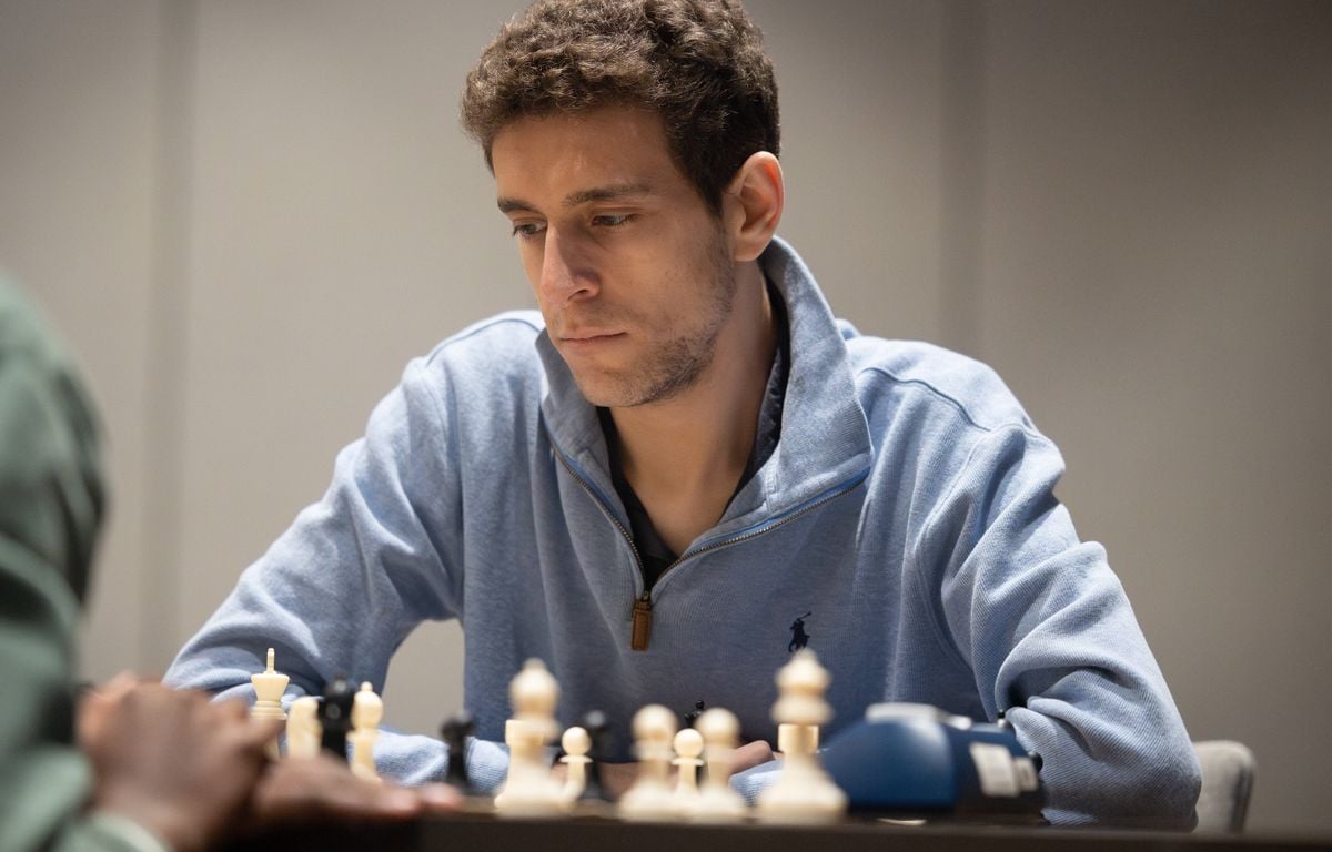 Le grand maître Daniel Naroditsky est mort à 29 ans, le monde des échecs en deuil