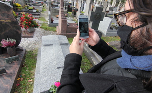 Le jeune ingénieur rennais Lilian Delaveau a créé RequiemCode, une solution de réalité augmentée pour honorer la mémoire des morts.
