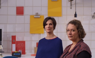 Image tirée du documentaire "Harcèlement sexuel au travail : l'affaire de tous"