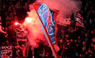 Des supporters du PSG lors du match contre Angers, le 15 octobre 2021 au Parc des Princes.