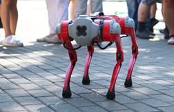 Ce nouveau chien robot peut briser des vitres et courir jusqu’à 18 km/h
