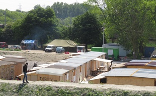 Dans le camp de Grande-Synthe, en juin 2016